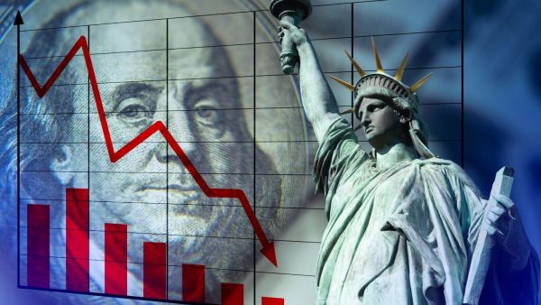 US stocks fall on Russian mutiny, economy concerns