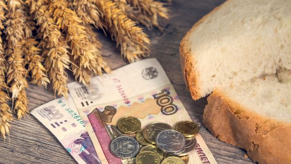 ALBAWABA – Russia may not be interested in extending the grain export agreement, which expires in July, according to a statement by the Foreign Ministry, Monday.