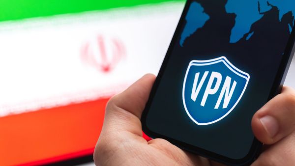 Messaging apps in Iran: proliferating the masses