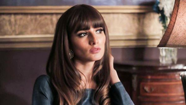 الفنانة زينة