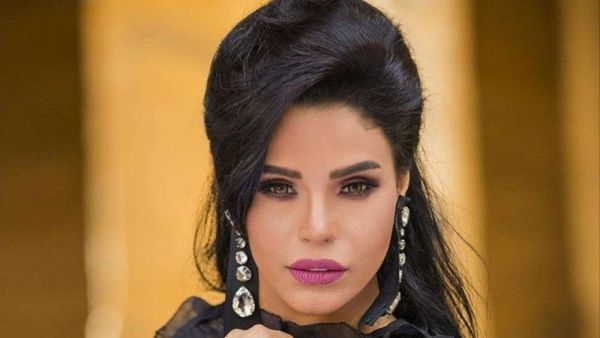 الفنانة الشعبية أمينة