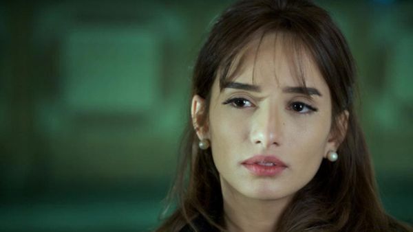 الفنانة زينة