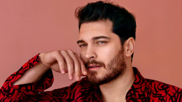 Çağatay Ulusoy will star in a new movie Çağatay Ulusoy has sex for money!