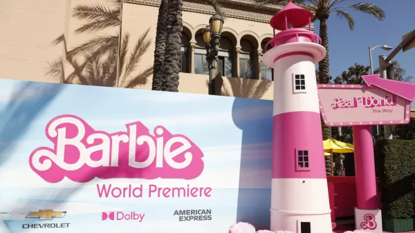 The Barbie movie premiere featured a pink carpet for all the A-listers. 