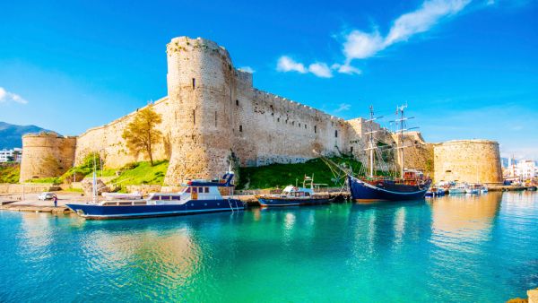 Cyprus to Cover Costs of Infected Tourists with COVID-19