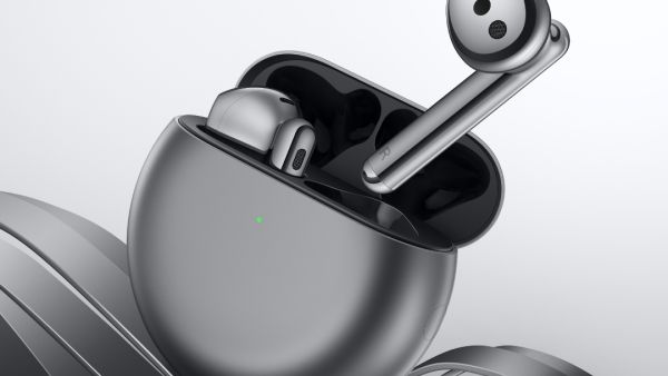 تأتي سماعات HUAWEI FreeBuds 4 أيضاً مزودةً ببعض المزايا الرائعة والمميزة والتي تجعل يومي أسهل وأكثر سلاسة. يومٌ كامل مع سماعات HUAWEI FreeBuds 4 الجديدة