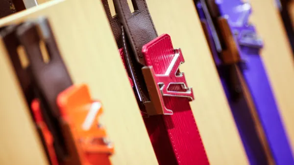 LVMH to Halt Perfume Production, Make Hand Sanitisers Instead 