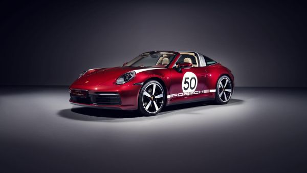 طراز ‎Heritage Design‎ من سيارة ‏911 تارغا ‎4S: احتفاءٌ بالتقاليد العريقة