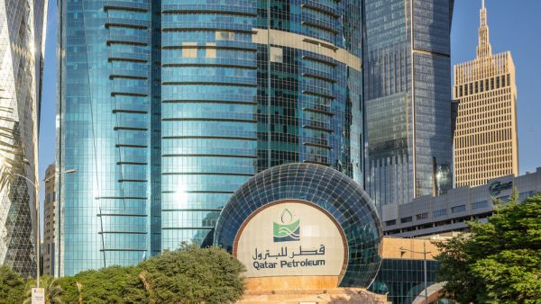 Qatar Petroleum Inks 10-Year Deal to Supply LNG to China