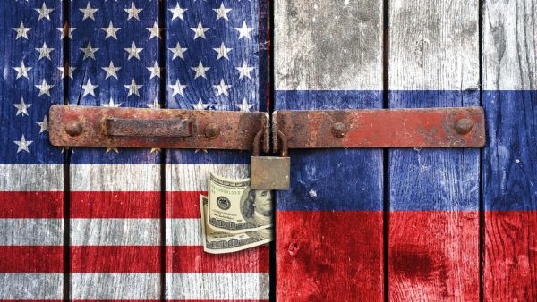 De-dollarization: Russia Is Ditching The Greenback To Mitigate US Restrictions