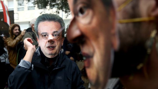 Lebanese Central Bank Governor Denies Sending Money Abroad