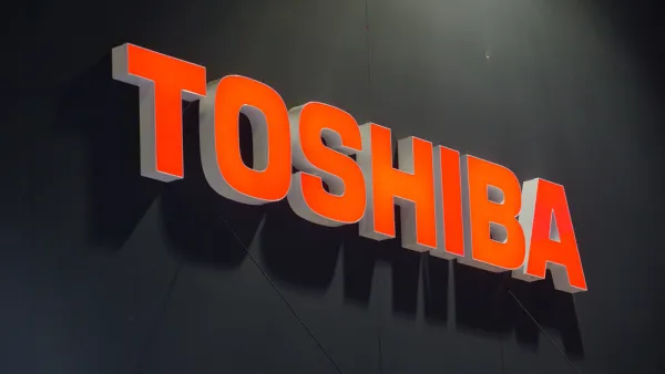 Toshiba Mulls $20 Billion Take-Private Deal