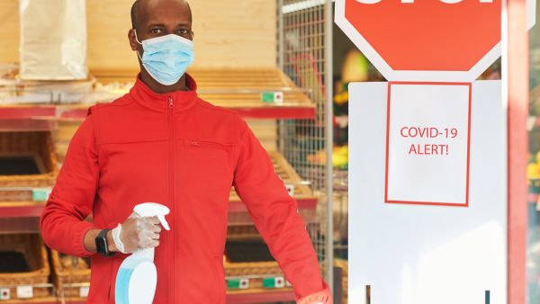 Over 300 Saudi Businesses Fined Due to Violating Anti-COVID-19 Measures