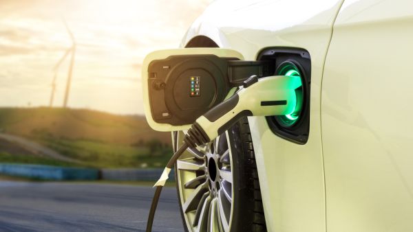 Dubai: EV Owners to Get Free Parking, Salik Tags 