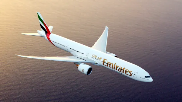 Emirates to Pay Employees Full Salary Starting October
