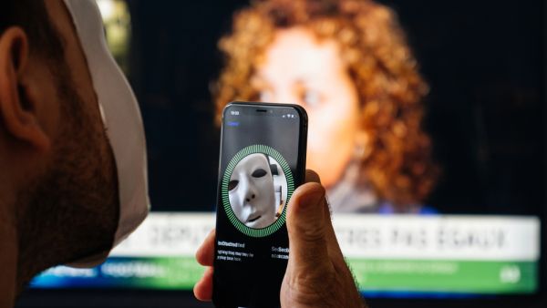 Apple Issues Patch to Block 'Zero-Click' iPhone Spyware