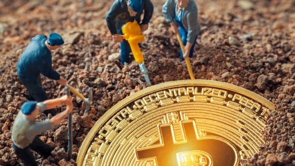 Crypto News Recap: Bitcoin Mining Revenues Records New All-Time-High 