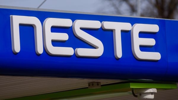 تعمل "نستله" في إطار التزام كامل بالارتقاء بعمليات التغليف وتقليص النفايات، حيث يساهم Nestlé Institute of Packaging Sciences “معهد نستله لعلوم التغليف” الذي يُعد الأول من نوعه في قطاع الصناعات الغذائية، بدور محوري في مساعدة الشركة على الوفاء بالتزامها بتحويل كامل مواد التعبئة والتغليف التي تستخدمها إلى مواد قابلة لإعادة التدوير أو إعادة الاستخدام بحلول عام 2025. نستله ومجموعة لولو تشجعان المتسوقين على استخدام الأكياس الصديقة للبيئة