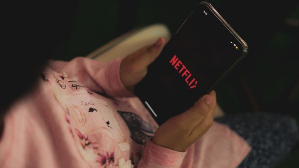 Netflix Pilots TikTok-Style Feed for Kids