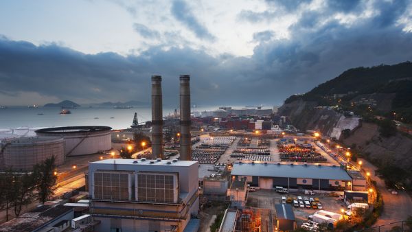 Saudi ACWA Power, Uzbekistan Ministry Sign $2.5 Billion Deals
