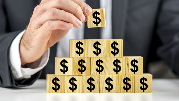 Oman Imposes $13,000 Fine On Pyramid Marketeers