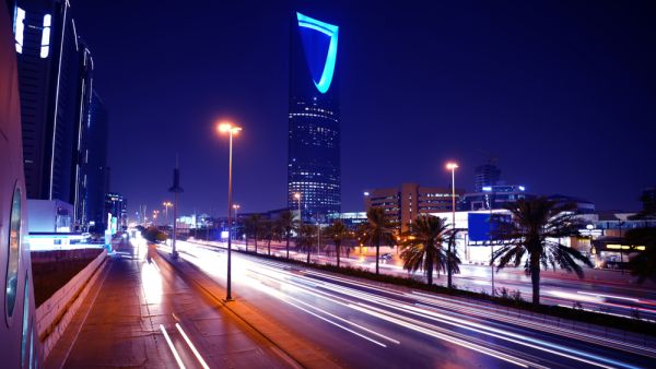 Saudi Arabia: GDP Down 3.3 Percent Despite Non-Oil Economy Growth