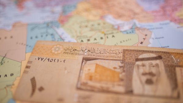 Saudi Conglomerate Algosaibi Seeks to Rebuild After $7.5 Billion Debt Deal