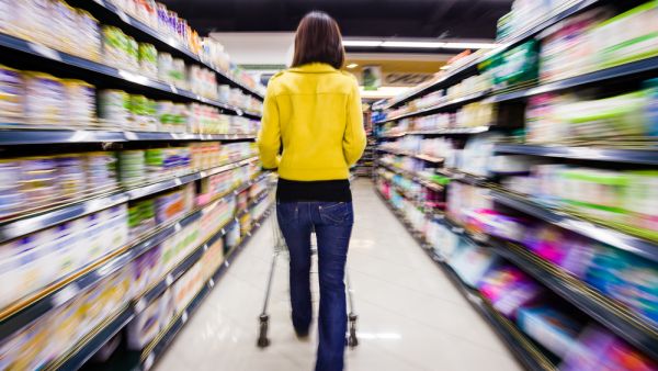 US Consumers' Spending Increases 1 Percent Despite High Inflation