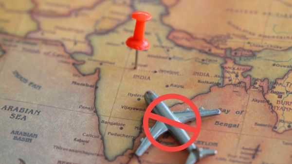 Pakistan Bans Entry from India Amid Virus Surge