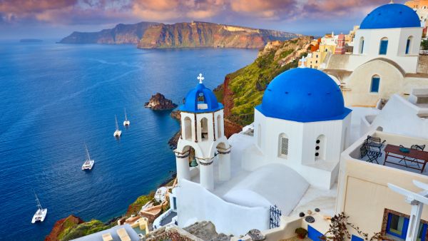 Wizz Air Abu Dhabi Starts Flights to Greek Island Santorini