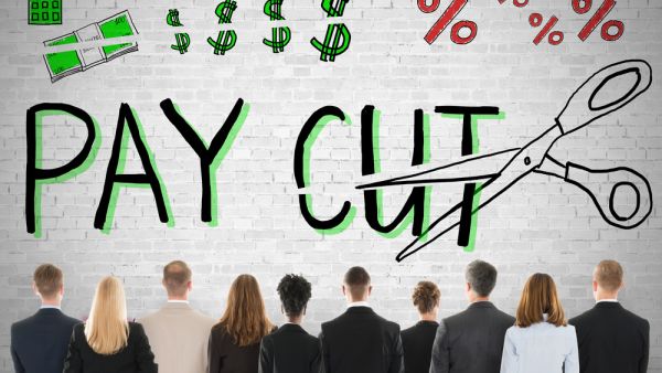 UAE: Is My Employer Permitted to Deduct my Salary without a New Contract?