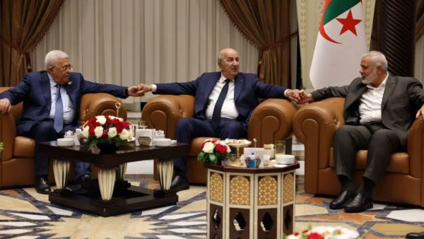 تبون يرعى "لقاء تاريخيا" بين عباس وهنية في الجزائر