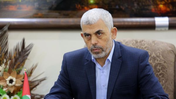 الجيش الإسرائيلي: السنوار يركب موجة العمليات ولا علاقة له بها