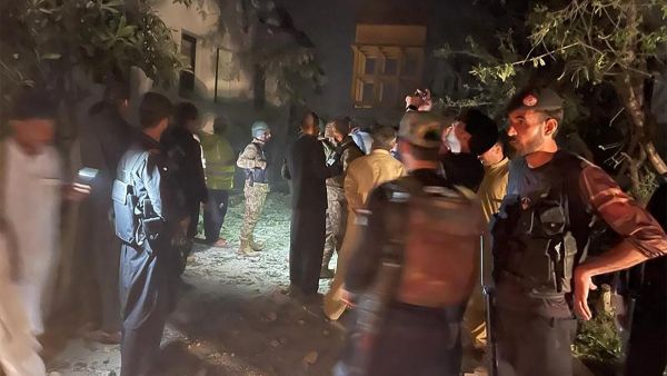 هجوم يدمر مركزا لشرطة مكافحة الإرهاب الباكستانية ويخلف 7 قتلى