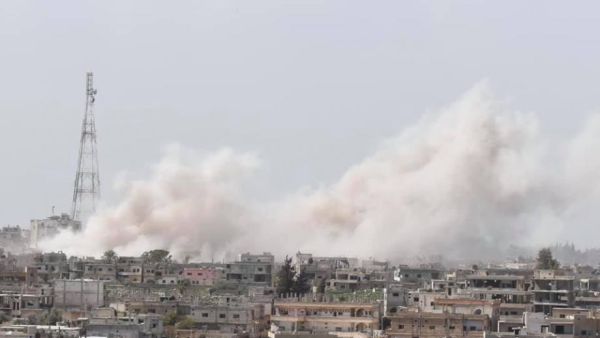 مقتل 4 جنود سوريين في درعا والقوات الحكومية ترد بقصف عنيف على المدينة