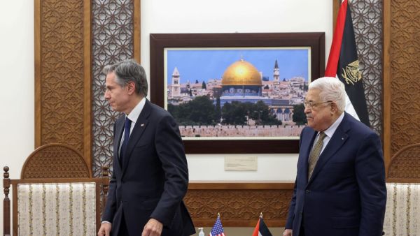 بلينكن يلتقي عباس برام الله ويدعو الى خطوات لوقف العنف