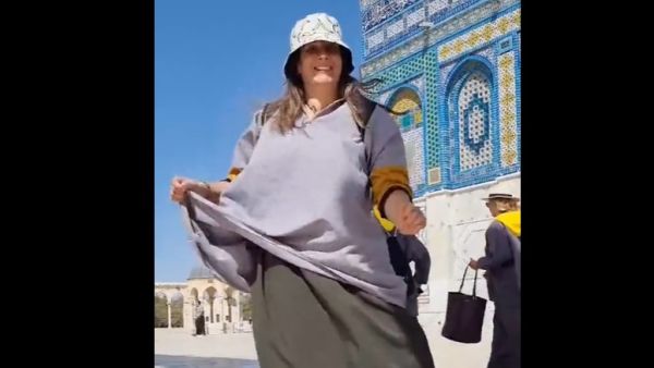 مستوطنة يهودية ترقص في الأقصى (فيديو)