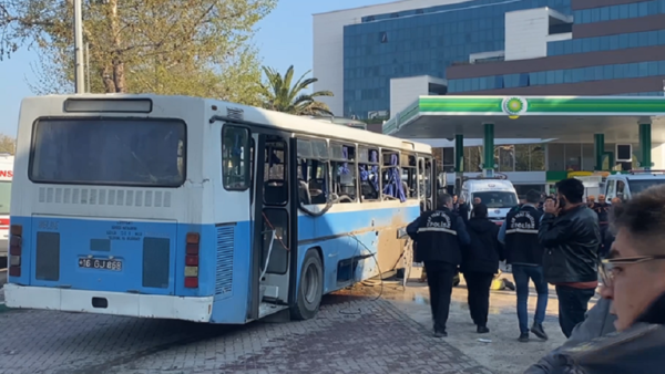 انفجار يستهدف حافلة للشرطة في بورصة التركية ويخلف قتيلا و4 جرحى