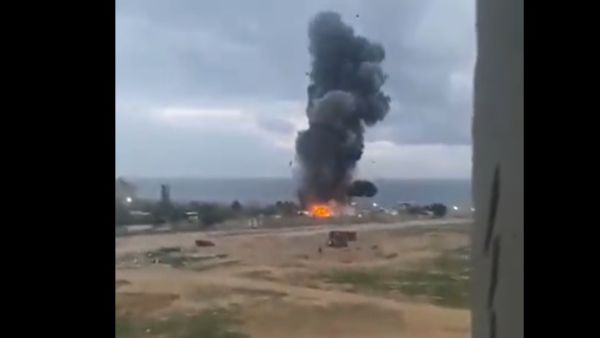 غارات اسرائيلية على غزة ردا على اطلاق صواريخ من القطاع