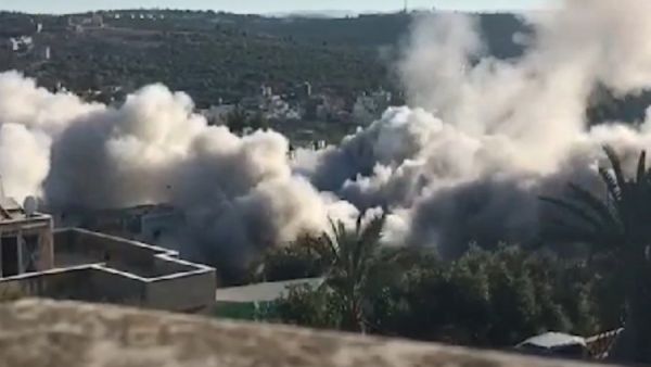 لحظة نسف إسرائيل منزل فلسطيني متهم بقتل مستوطن