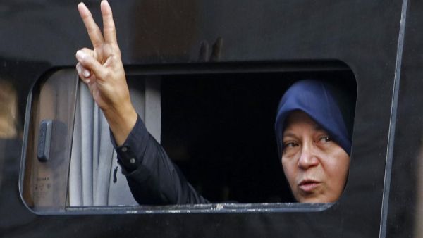 أنباء عن اعتقال فائزة رفسنجاني ابنة الرئيس الإيراني الأسبق