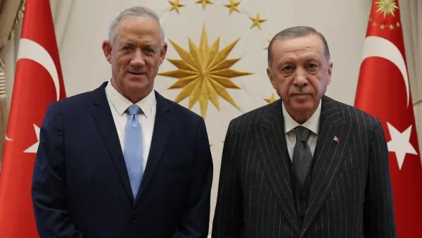 غانتس يبحث مع إردوغان طرد حماس من تركيا