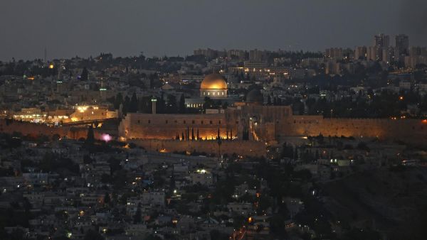 حماس وفتح تدعوان الى النفير لمواجهة "أخطر" عدوان يتعرض له الأقصى