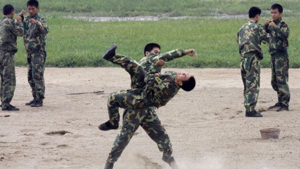 الصين تُرسل جنودا متخصصين في الفنون القتالية الى الحدود مع الهند