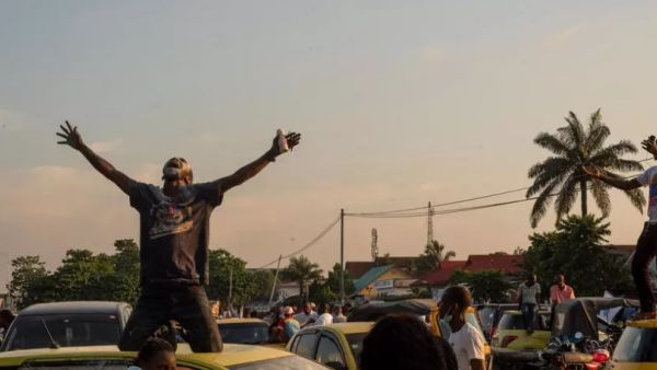 انصار الرئيس فيليكس تشيسكيدي في شوارع كينشاسا