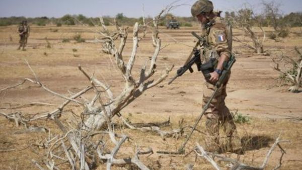 جندي فرنسي تابع لعملية برخان في بوركينا فاسو