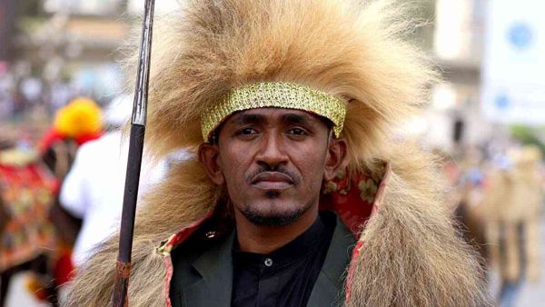 المغني المشهور هاشالو هونديسا