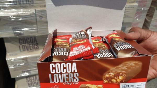 إسرائيل تصادر أطنانا من شوكولاتة حماس