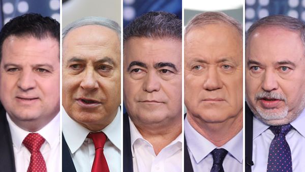 من اليمين: افيغدور ليبرمان وعمير بيريتس وبيني غانتس وبنيامين نتانياهو وأيمن عودة