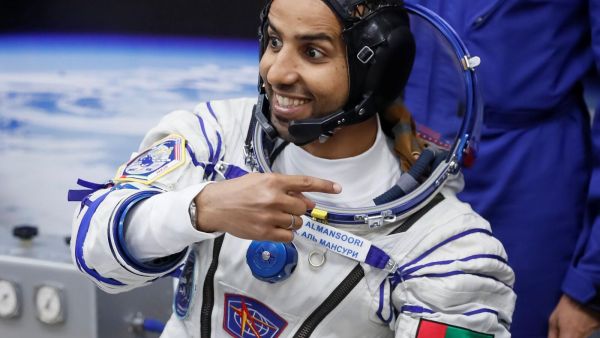 الرائد الإماراتي هزّاع المنصوري
